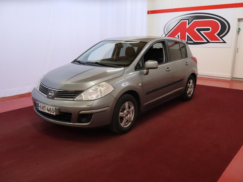 NISSAN Tiida 2009