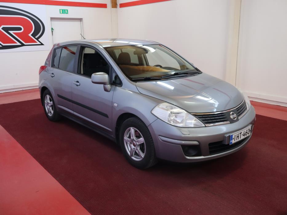 NISSAN Tiida 2009