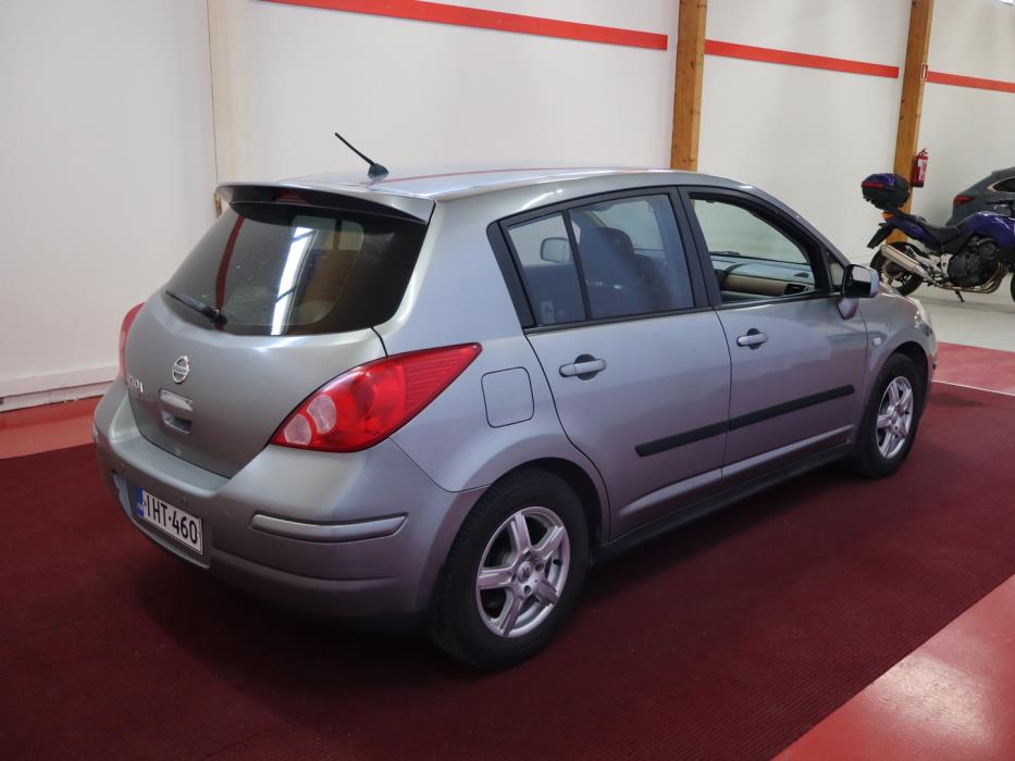 NISSAN Tiida 2009