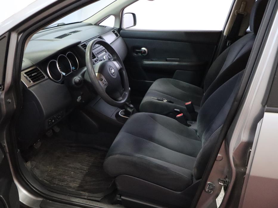 NISSAN Tiida 2009