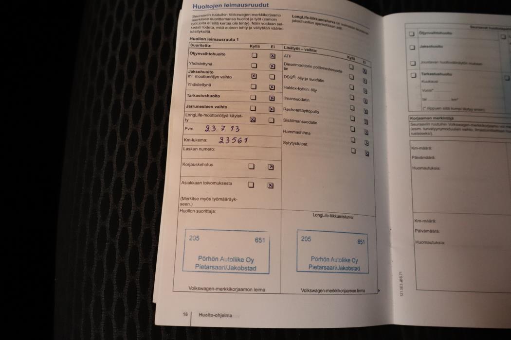 VOLKSWAGEN Golf 2012