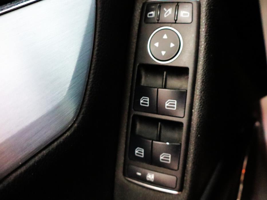 MERCEDES-BENZ C 2008