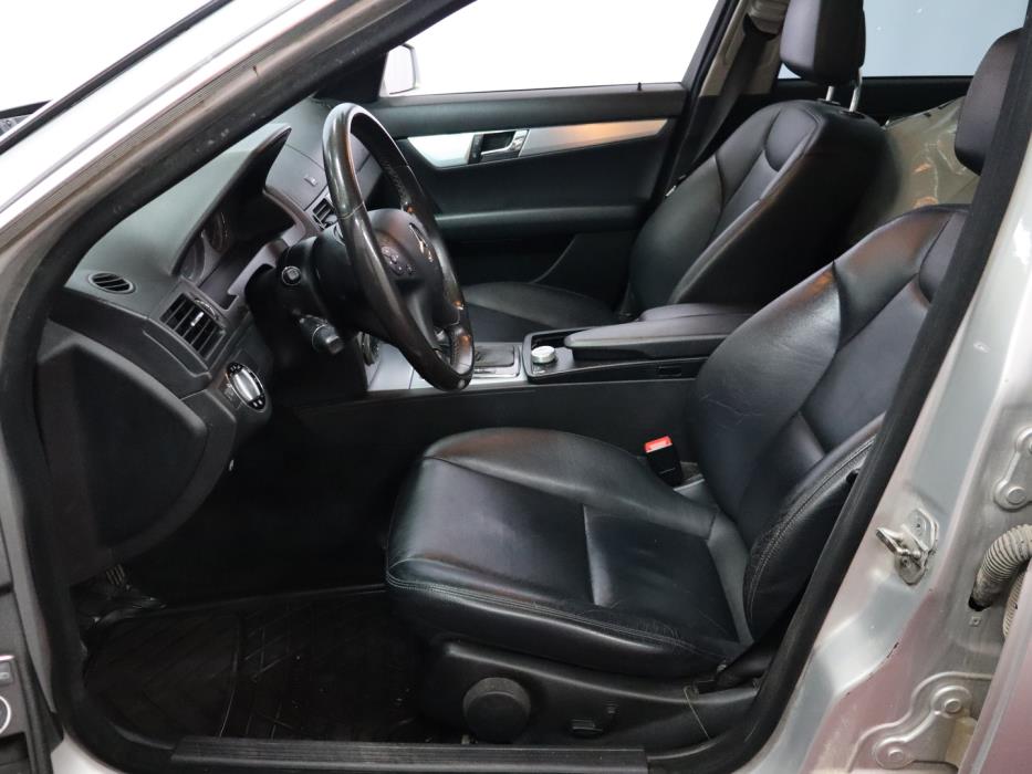 MERCEDES-BENZ C 2008