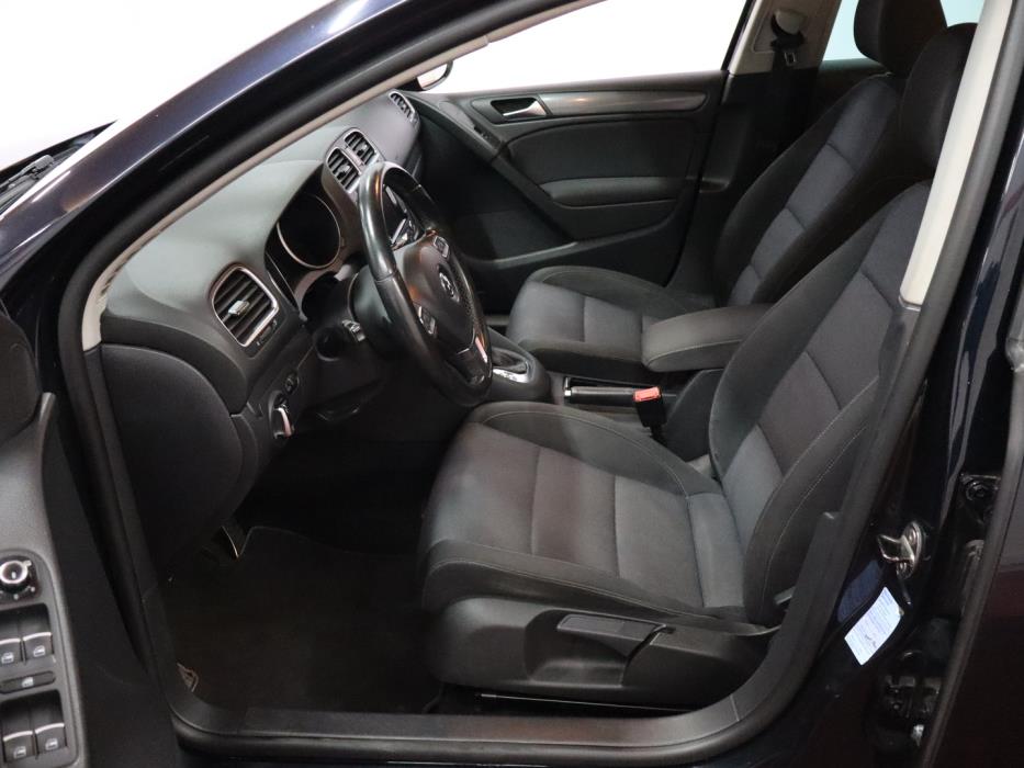 VOLKSWAGEN Golf 2011