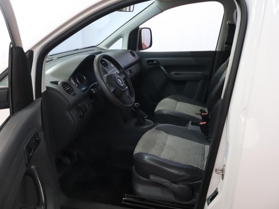 VOLKSWAGEN Caddy 2011