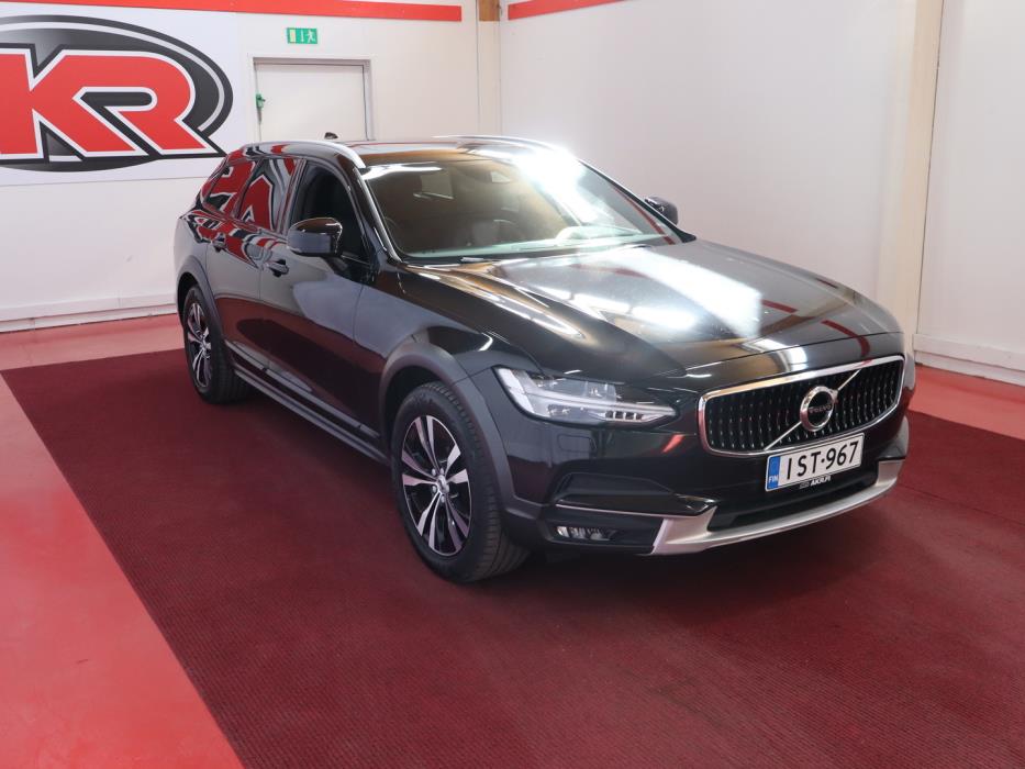 VOLVO V90 Cross Country 2019