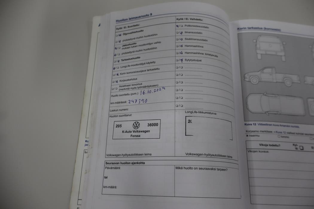 VOLKSWAGEN Amarok 2012