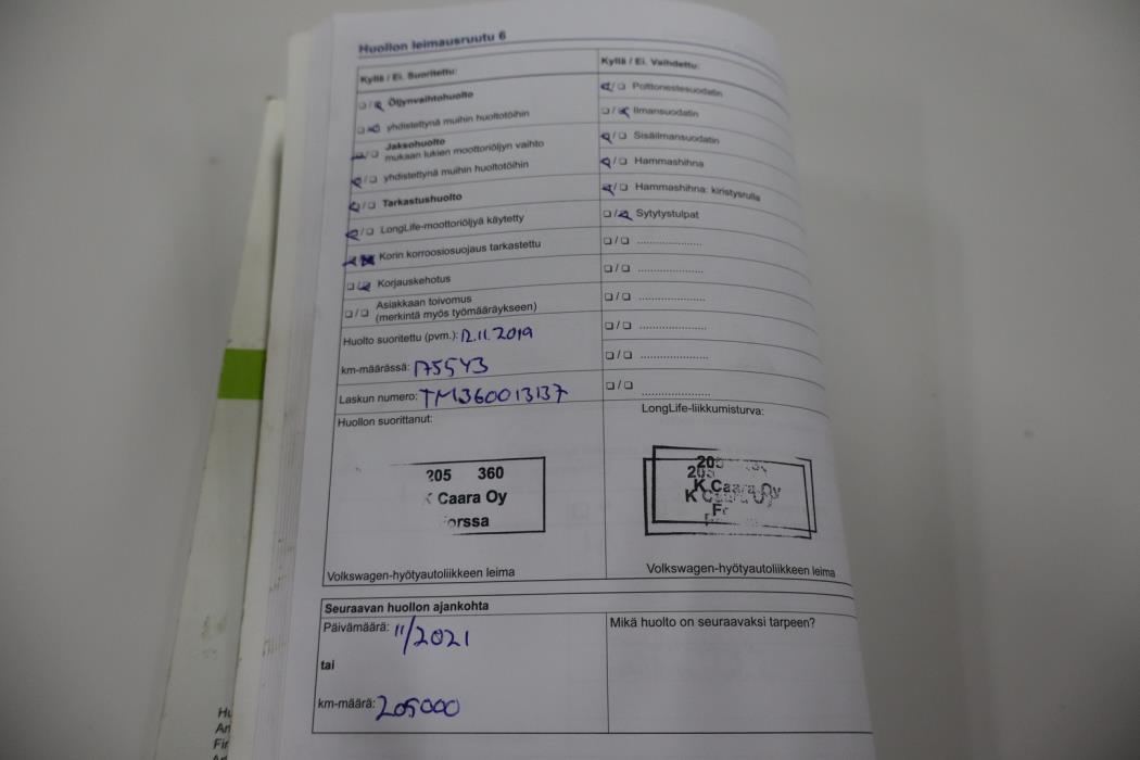 VOLKSWAGEN Amarok 2012