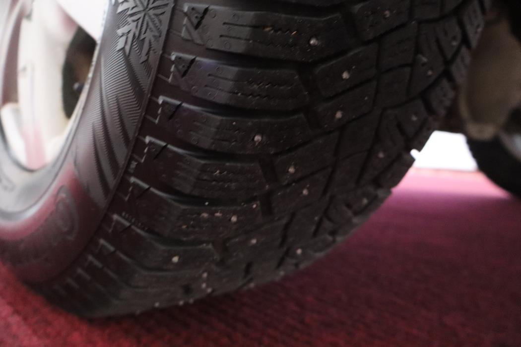 VOLKSWAGEN Amarok 2012