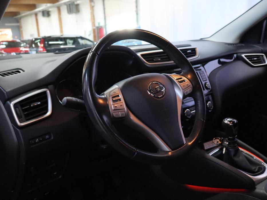 NISSAN Qashqai 2014