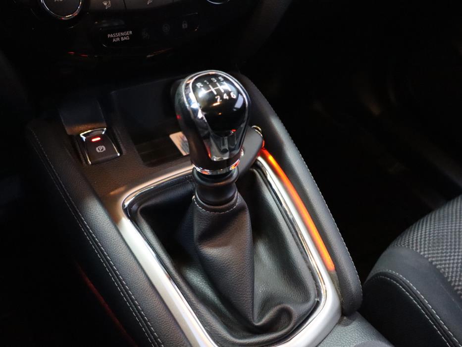NISSAN Qashqai 2014