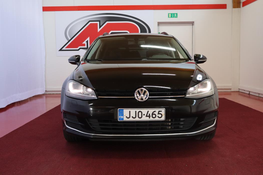 VOLKSWAGEN Golf 2015