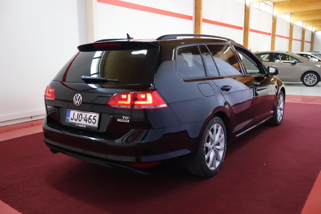 VOLKSWAGEN Golf 2015