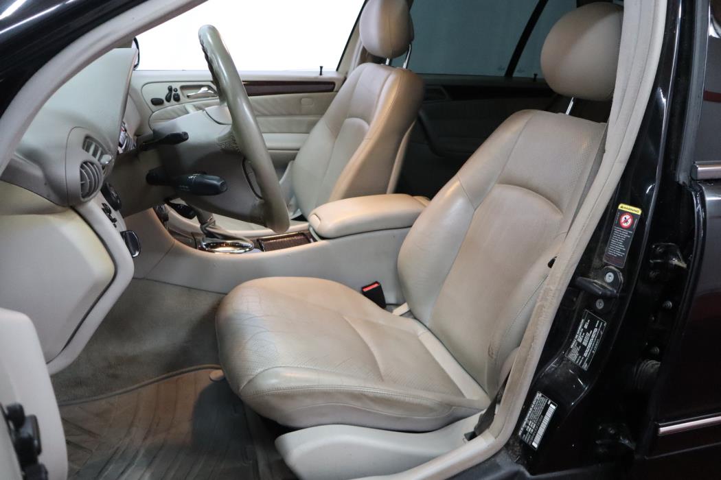 MERCEDES-BENZ C 2003