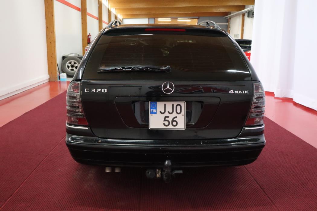 MERCEDES-BENZ C 2003