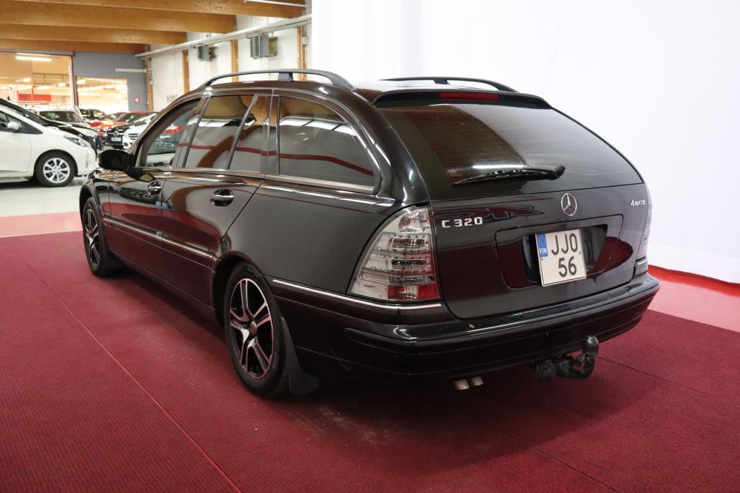 MERCEDES-BENZ C 2003