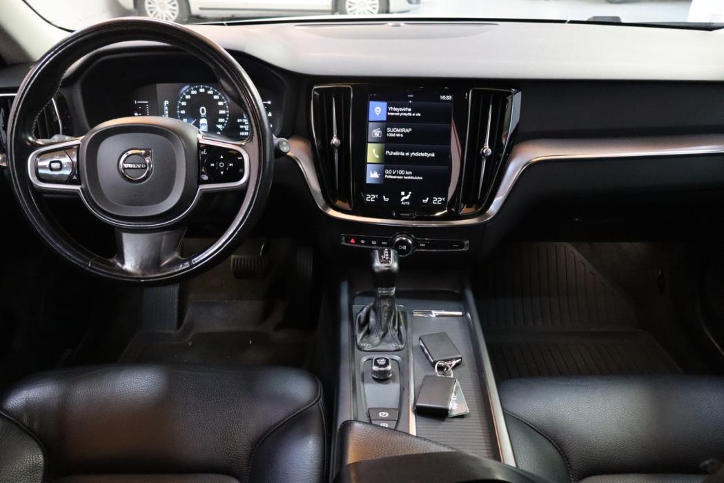 VOLVO V60 2018