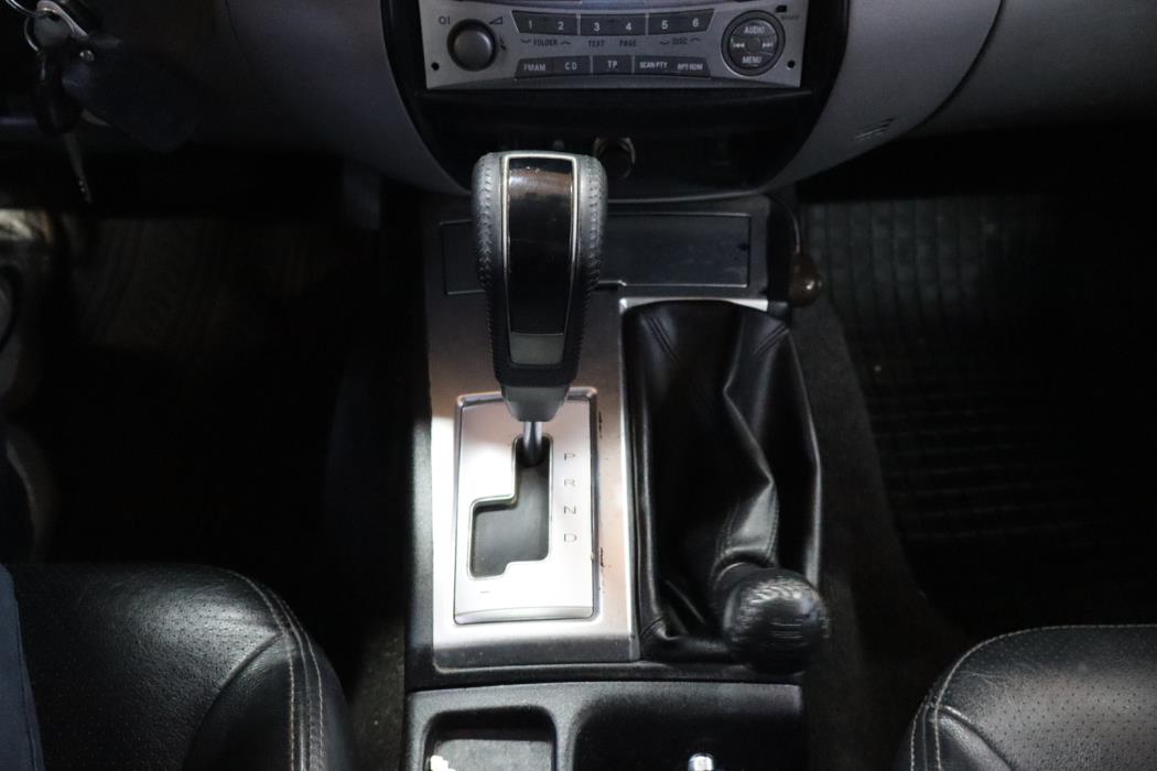 MITSUBISHI L200 2011