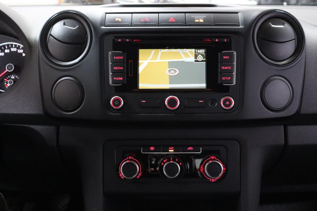 VOLKSWAGEN Amarok 2014