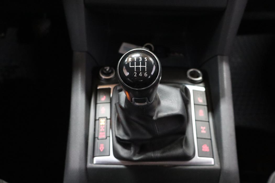 VOLKSWAGEN Amarok 2014