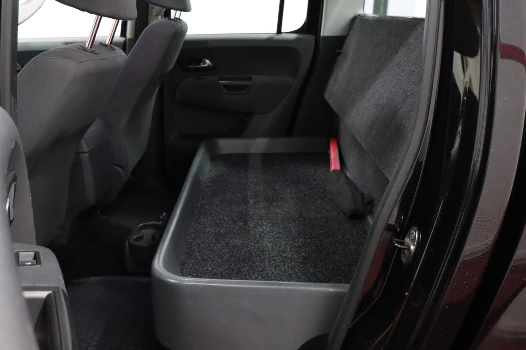 VOLKSWAGEN Amarok 2014