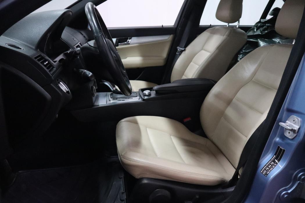 MERCEDES-BENZ C 2011