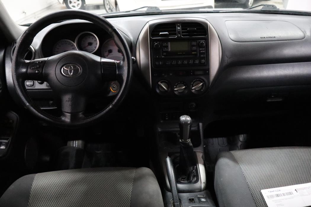 TOYOTA RAV4 2004