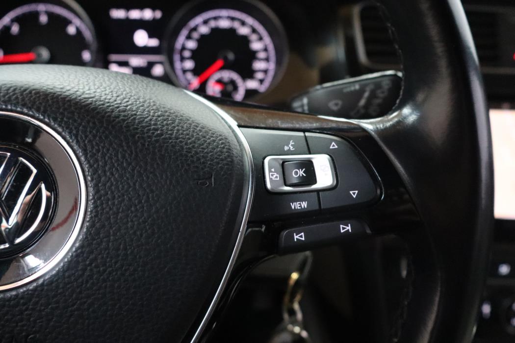 VOLKSWAGEN Golf 2018