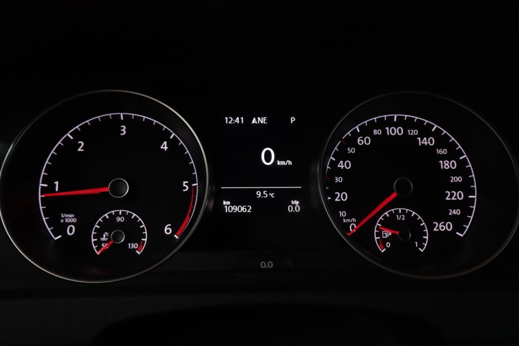 VOLKSWAGEN Golf 2018