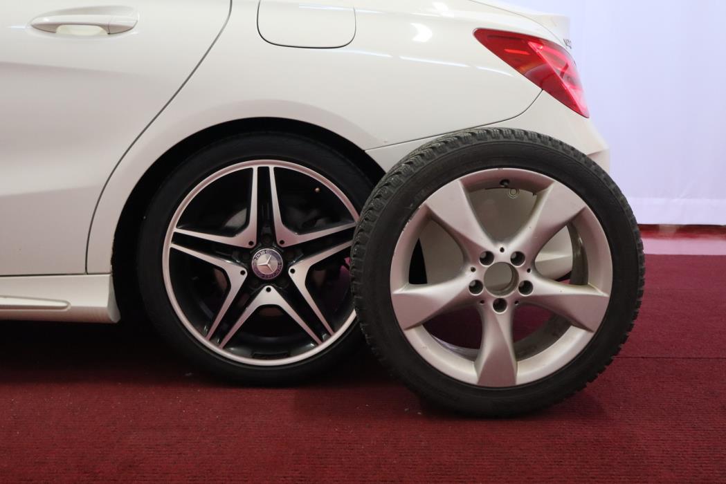 MERCEDES-BENZ CLA 2013