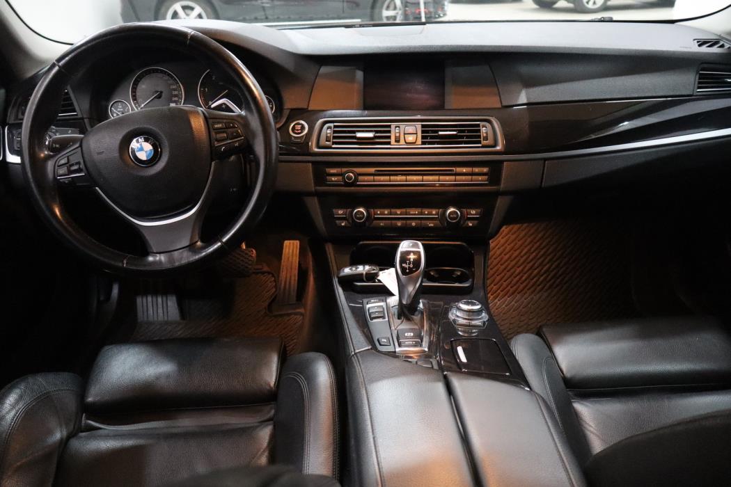 BMW 520 2011