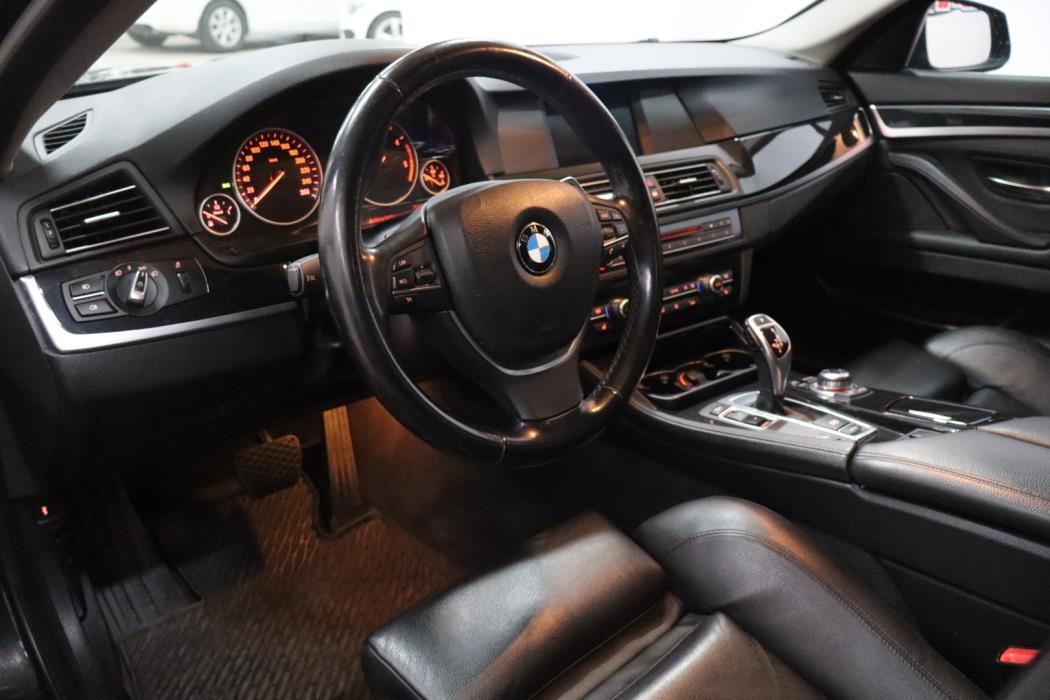 BMW 520 2011