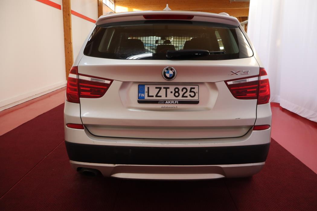 BMW X3 2011