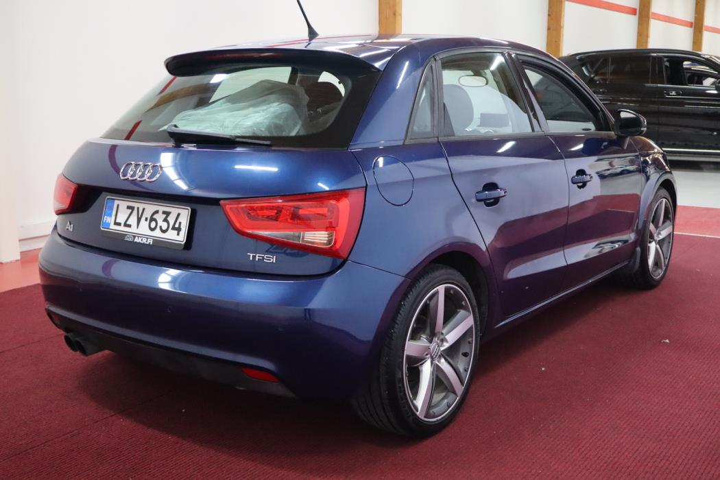 AUDI A1 2012