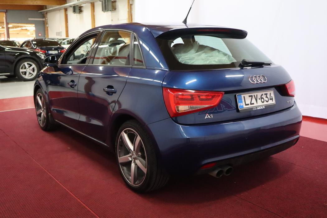 AUDI A1 2012