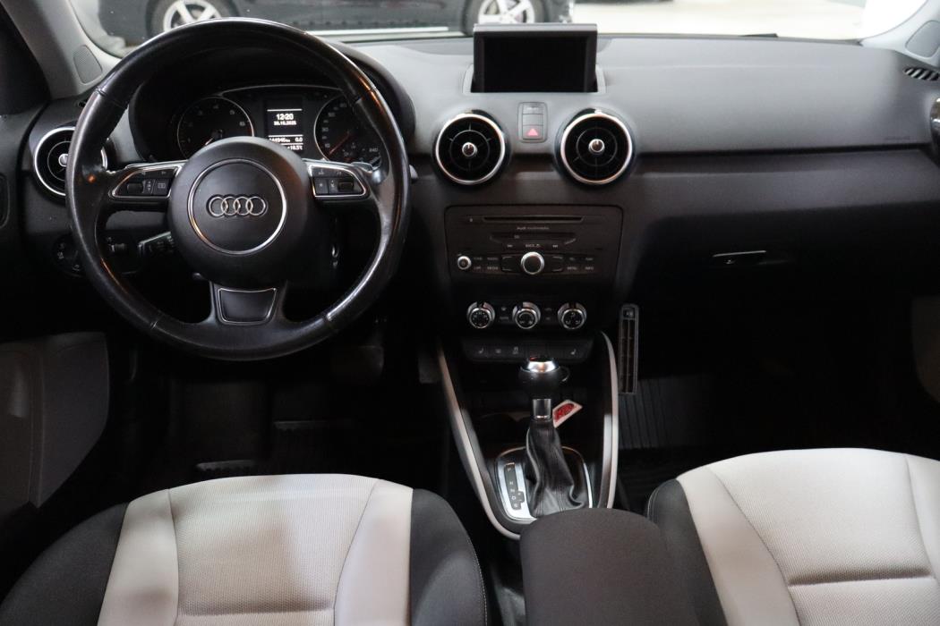 AUDI A1 2012