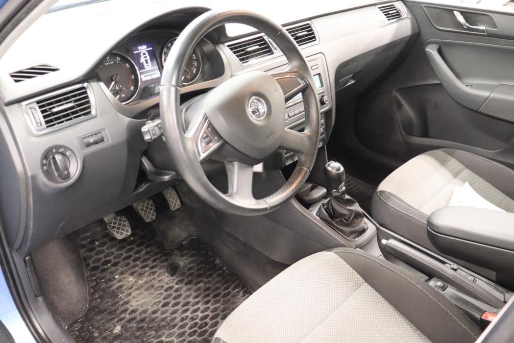 SKODA Rapid 2013