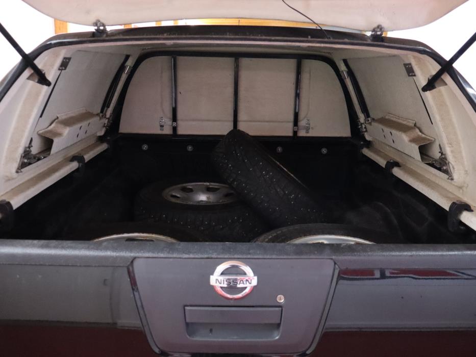 NISSAN Navara 2013