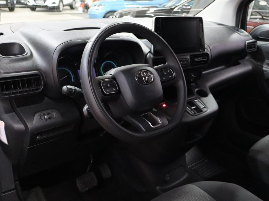 TOYOTA PROACE 2022