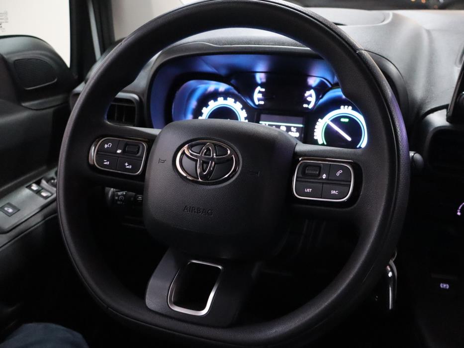 TOYOTA PROACE 2022