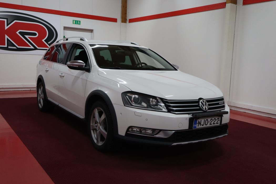 VOLKSWAGEN Passat 2014