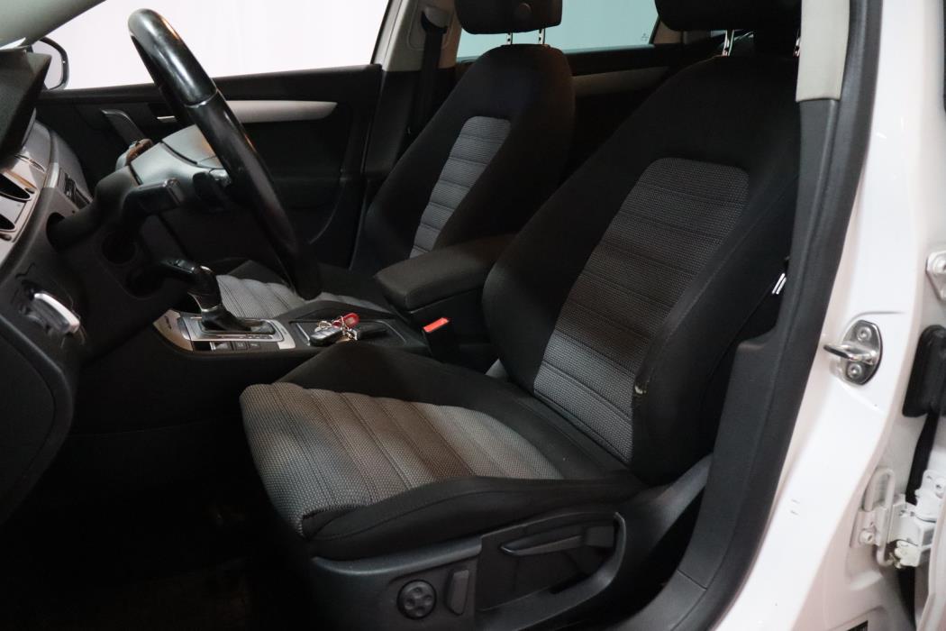 VOLKSWAGEN Passat 2014