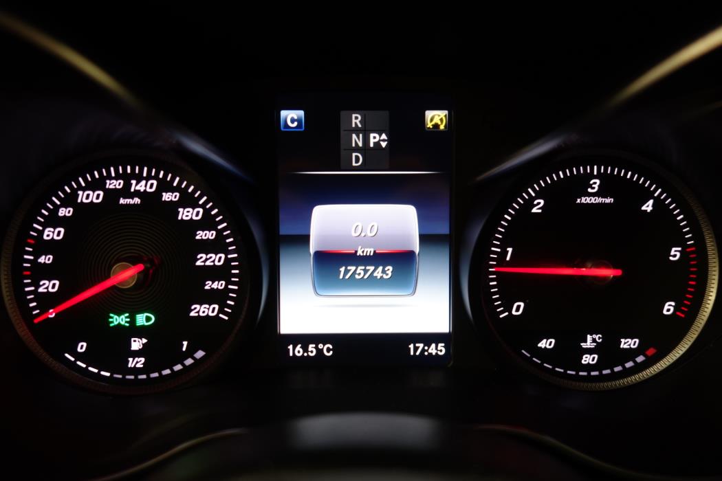 MERCEDES-BENZ C 2018