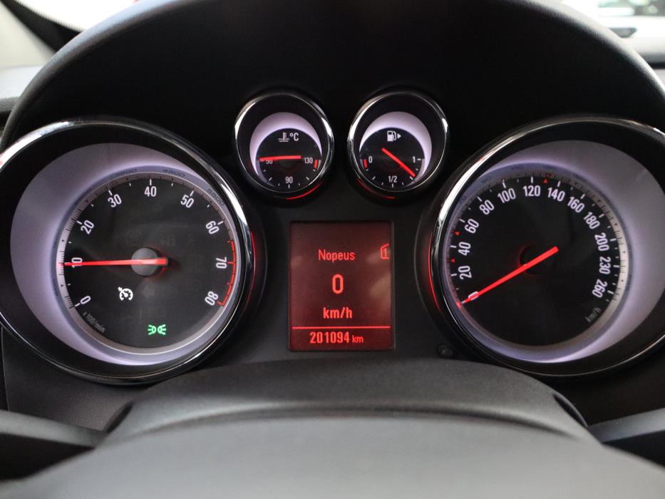 OPEL Astra 2012