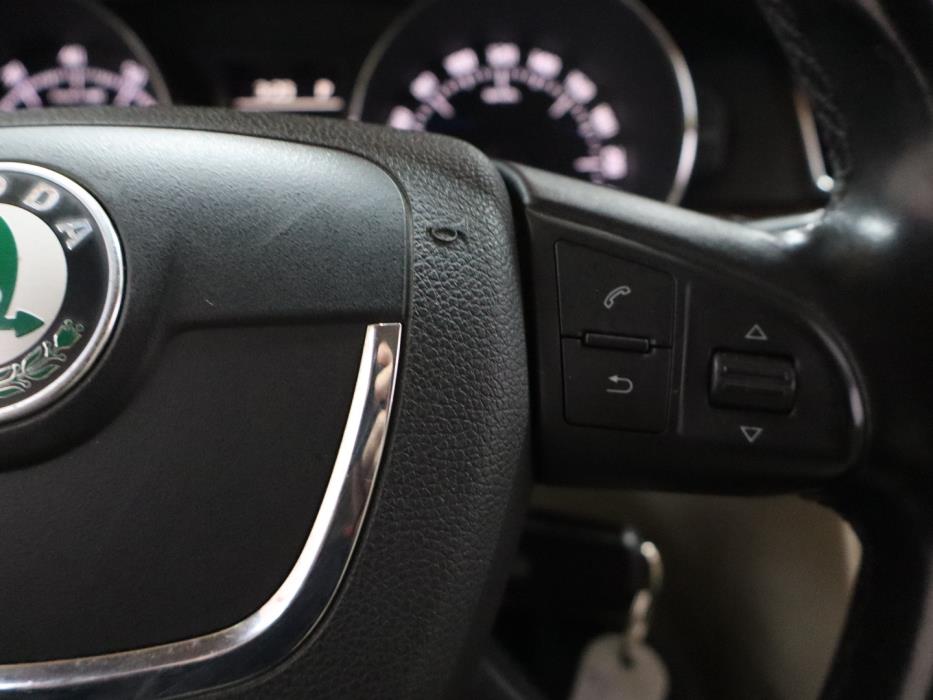 SKODA Superb 2010