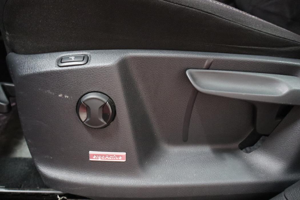 VOLKSWAGEN Golf Sportsvan 2017