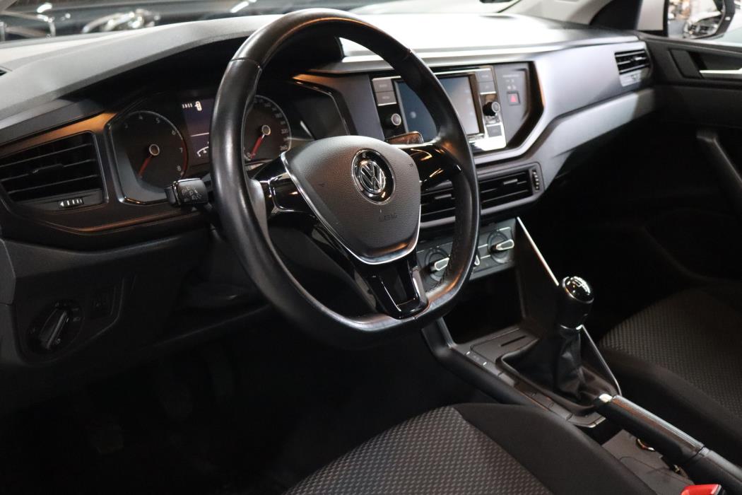 VOLKSWAGEN Polo 2020
