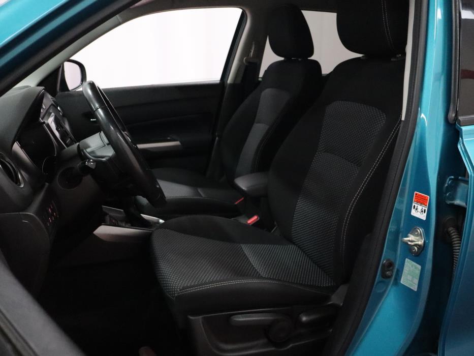SUZUKI Vitara 2023