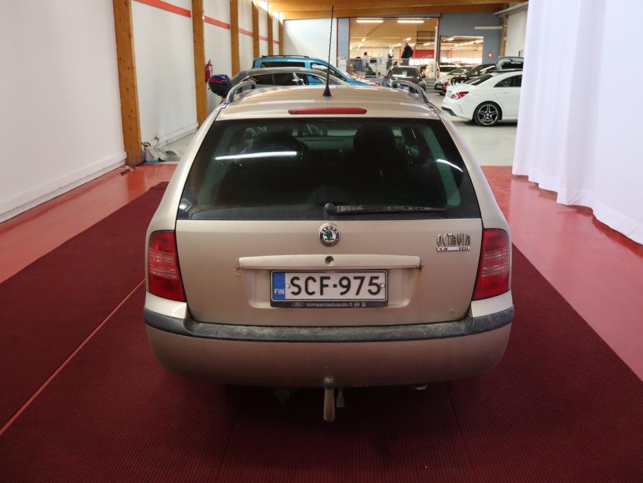 SKODA Octavia 2004