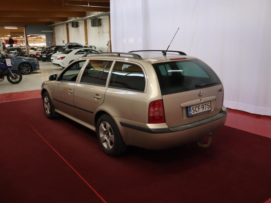 SKODA Octavia 2004